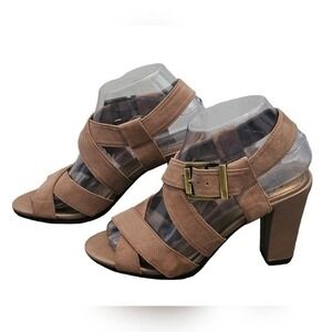 Life Stride Comfort Block Heel Tan Strappy Comfort Sandals Heels‎ Size 6.5 New